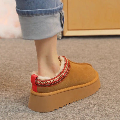 cozy UGG`s tasman slips
