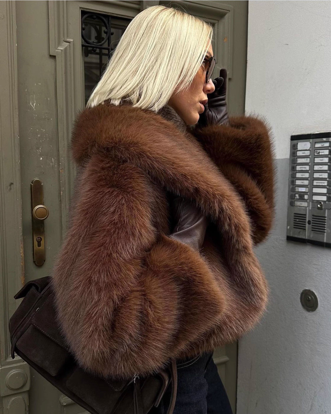 Elegance brown cozy fluffy jacket
