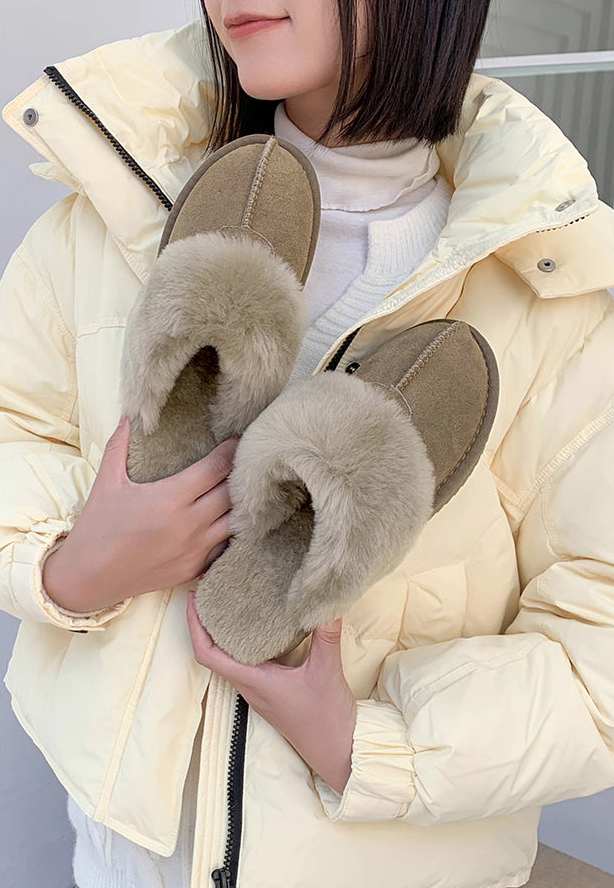 cozy UGG`s slides