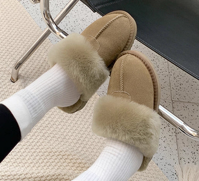 cozy UGG`s slides