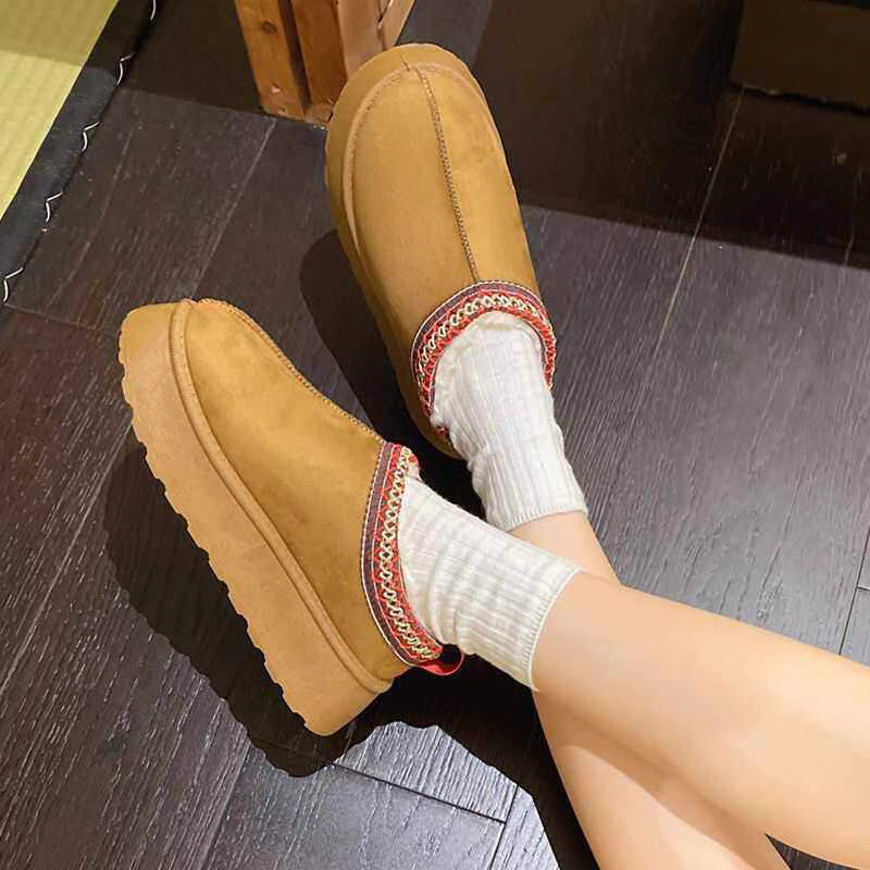 cozy UGG`s tasman slips