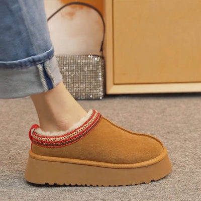 cozy UGG`s tasman slips